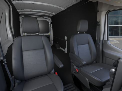 New 2026 Ford Transit 250 148 Medium Roof RWD image 12