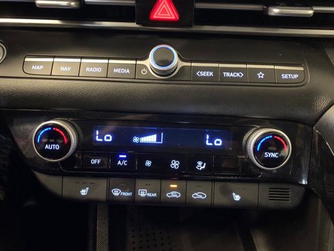 Used 2023 Hyundai Elantra SEL w/ Convenience Package image 33