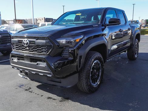 New 2025 Toyota Tacoma TRD Off-Road image 4