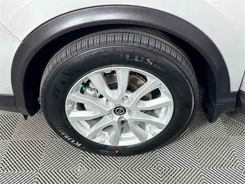 Certified 2022 Nissan Rogue Sport SV w/ Technology Package image 4