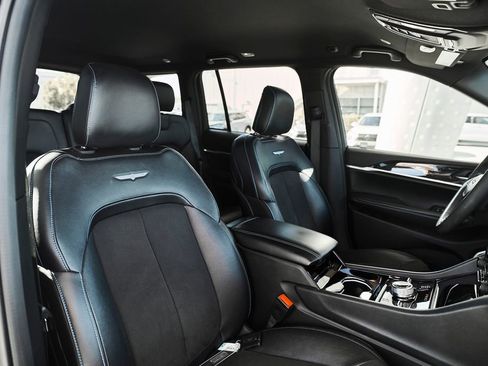 Used 2022 Jeep Grand Cherokee Trailhawk w/ Advanced Protech Group II image 23