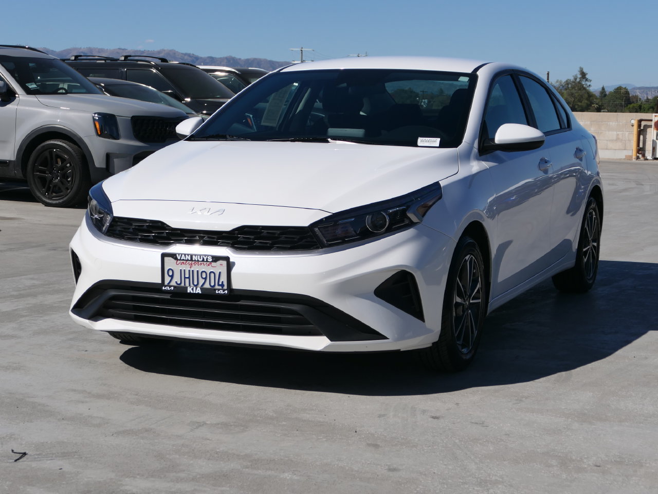 Used 2023 Kia Forte LXS FWD image 7