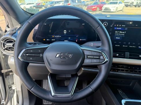 Used 2026 Chevrolet Equinox ACTIV w/ Convenience Package III image 14