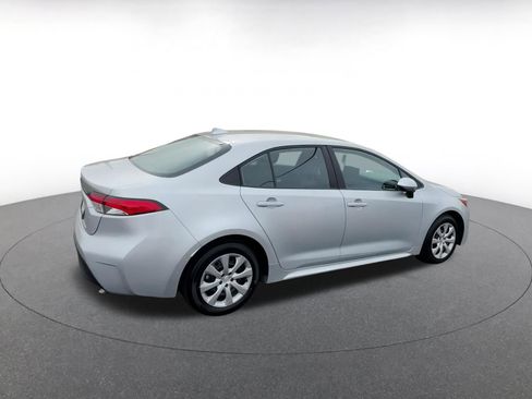 Used 2025 Toyota Corolla LE image 15