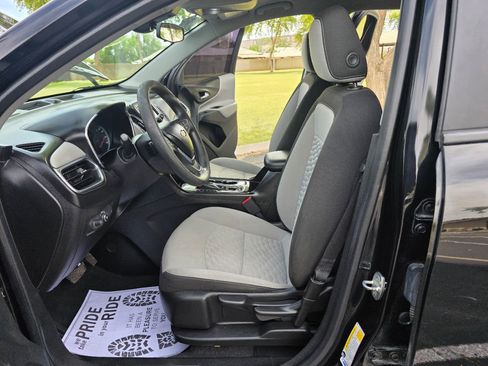 Used 2021 Chevrolet Equinox LS image 14