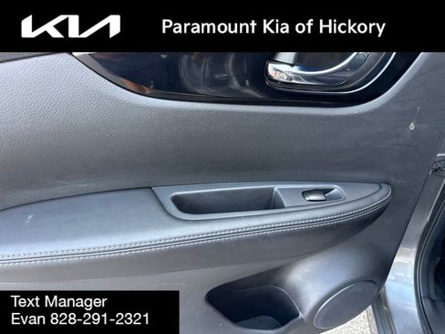 Used 2017 Nissan Rogue Sport SV FWD image 12