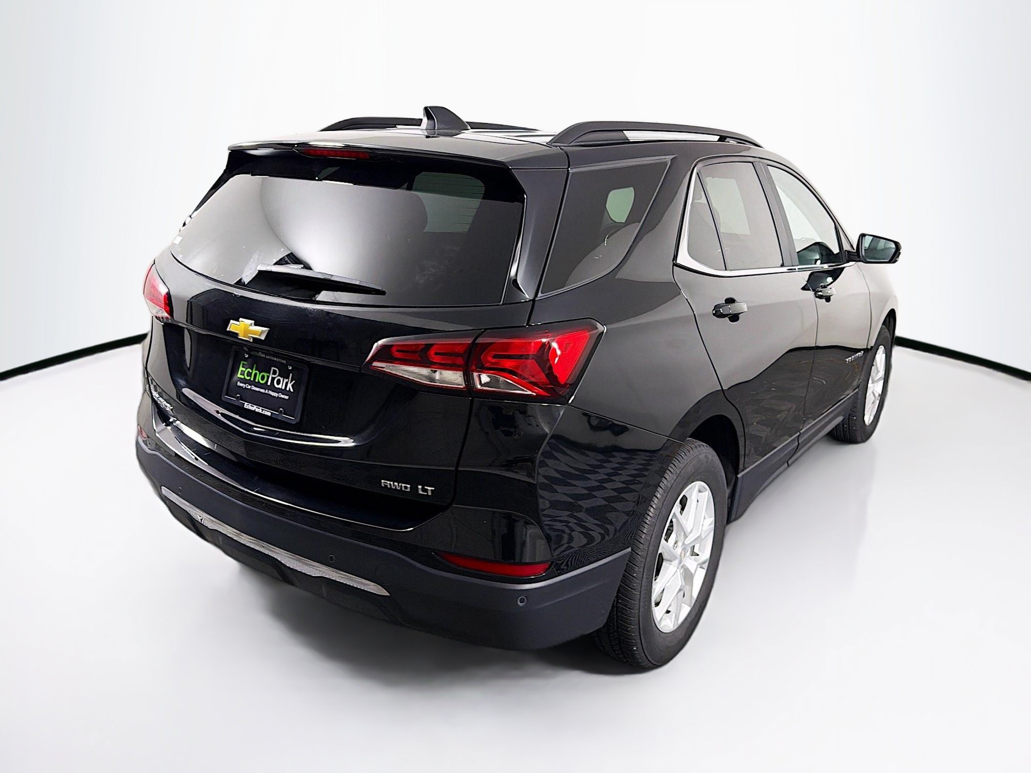 Used 2024 Chevrolet Equinox LT AWD/4WD image 9