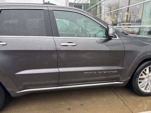 Used 2018 Jeep Grand Cherokee Summit image 7