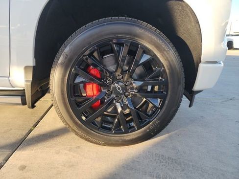 New 2026 Chevrolet Silverado 1500 High Country AWD/4WD image 20