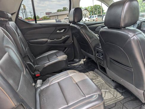 Used 2018 Chevrolet Traverse Premier w/ Redline Edition AWD/4WD image 19