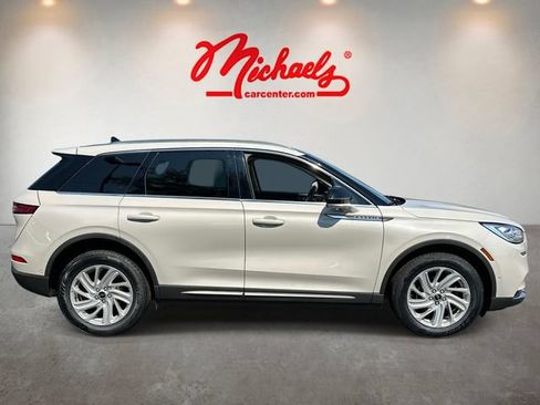 Used 2021 Lincoln Corsair Reserve w/ Equipment Group 201A AWD/4WD image 2