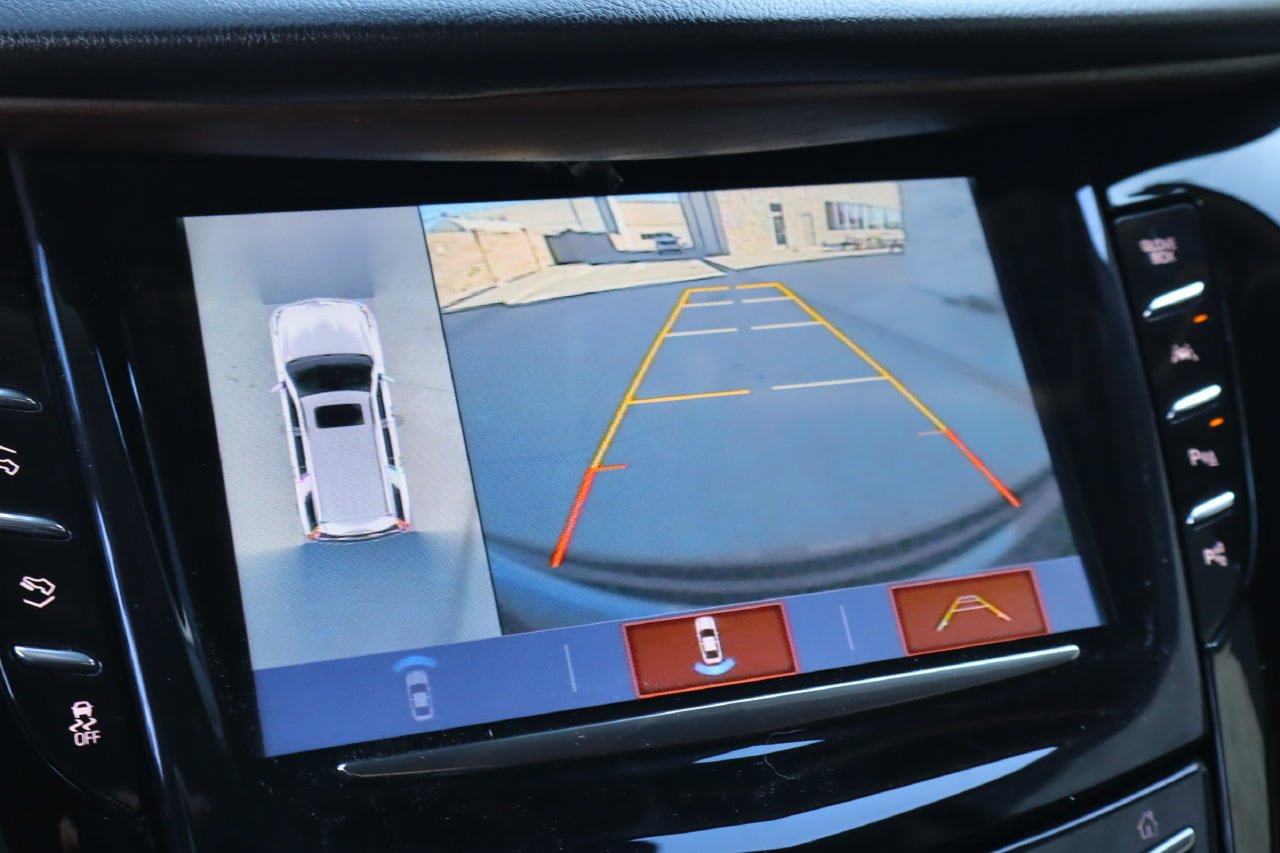 Used 2020 Cadillac Escalade Luxury RWD image 9