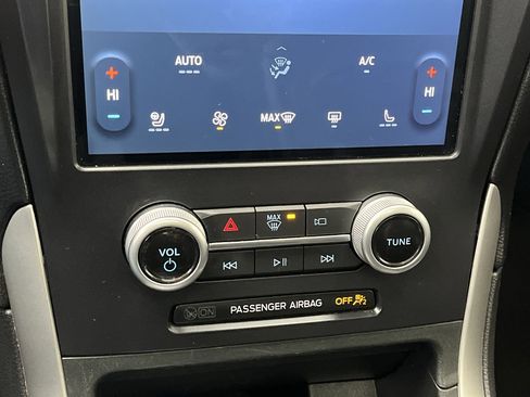 Used 2022 Ford Edge SEL w/ Convenience Package image 21