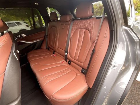 Used 2025 BMW X5 xDrive50e w/ Climate Comfort Package AWD/4WD image 21