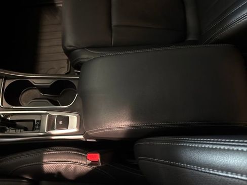 Used 2021 Subaru Ascent Limited image 28