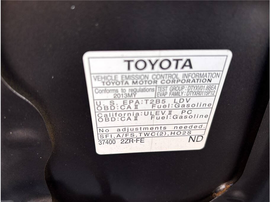 Used 2013 Toyota Corolla LE FWD image 18