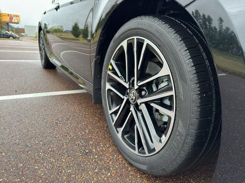 New 2026 Toyota Camry XLE image 9