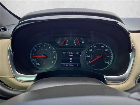 Used 2023 Chevrolet Traverse LS w/ Safety Package FWD image 11