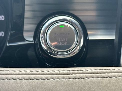 Certified 2022 Lincoln Corsair FWD image 22
