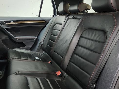 Used 2015 Volkswagen GTI SE w/ Lighting Package (SEL) image 17