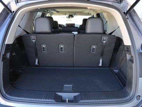New 2026 Honda Pilot Touring image 11