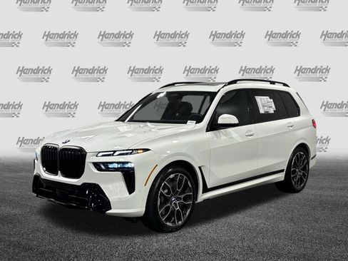New 2027 BMW X7 xDrive40i w/ M Sport Package AWD/4WD image 3