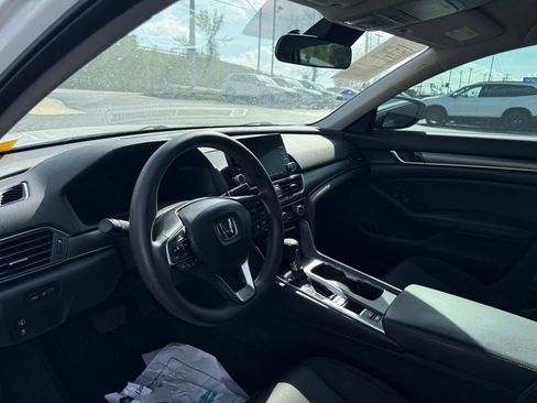 Used 2018 Honda Accord LX image 7