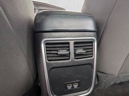 Used 2023 Dodge Charger SXT RWD image 17