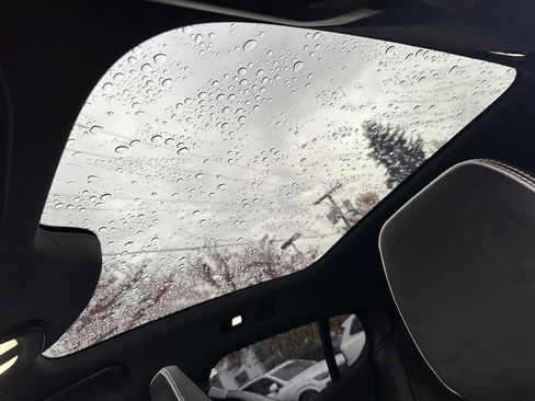 Certified 2023 Volvo C40 P8 Recharge Ultimate image 23