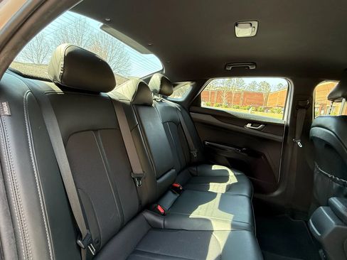 Used 2022 Kia K5 GT-Line FWD image 16