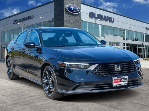 Used 2024 Honda Accord Sport image 3