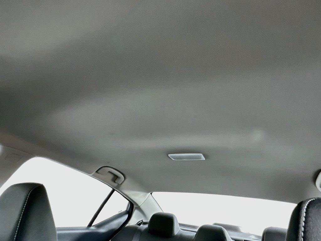 Used 2025 Nissan Altima 2.5 SV FWD image 21