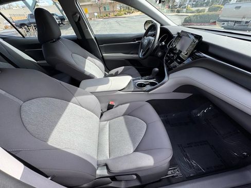 Used 2022 Toyota Camry LE FWD image 12