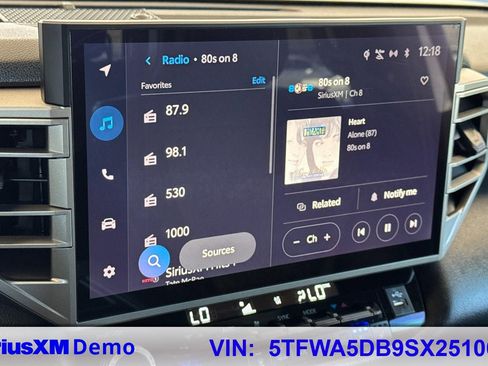 Used 2025 Toyota Tundra Limited image 26