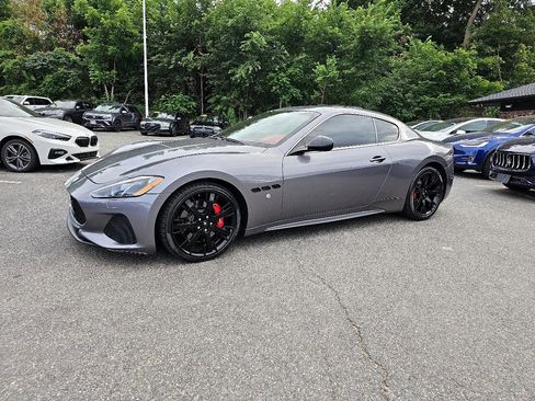 Used 2018 Maserati GranTurismo Sport image 3