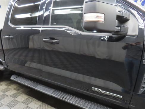 Used 2023 Ford F250 Lariat w/ Lariat Ultimate Package image 39