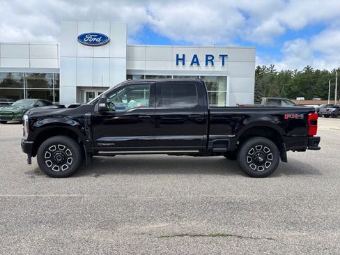 Used 2025 Ford F250 Platinum w/ FX4 Off-Road Package AWD/4WD image 6