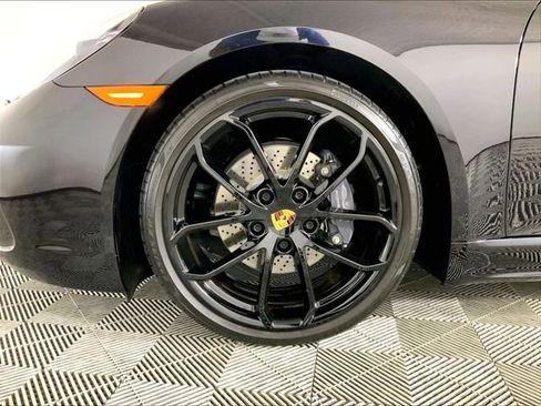 Used 2025 Porsche 718 Cayman image 26