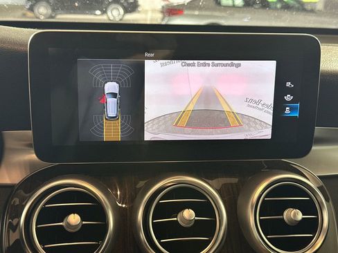 Certified 2022 Mercedes-Benz GLC 300 image 6