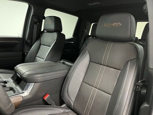 Used 2025 Chevrolet Silverado 1500 High Country w/ Midnight Edition AWD/4WD image 22
