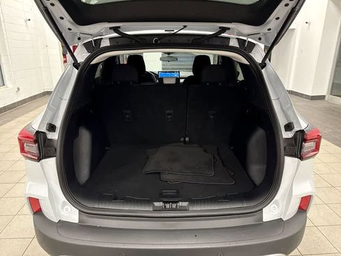 Used 2025 Ford Escape Active w/ Tech Pack #1 AWD/4WD image 11