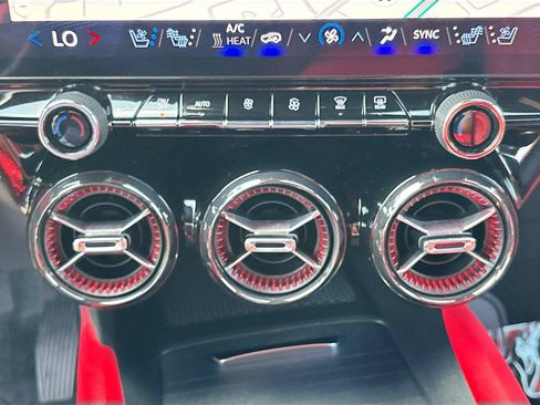 Used 2024 Chevrolet Blazer EV RS RWD image 16