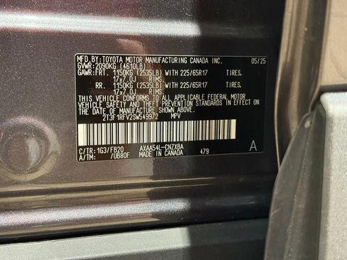 Certified 2025 Toyota RAV4 LE AWD/4WD image 29