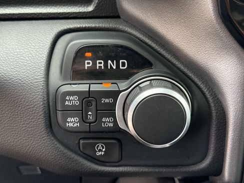 Used 2025 RAM 1500 Big Horn AWD/4WD image 29