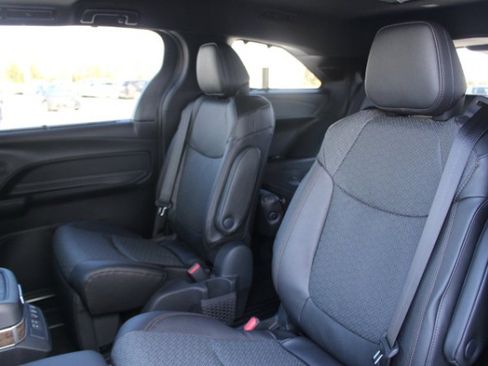 New 2026 Toyota Sienna Platinum AWD/4WD image 17