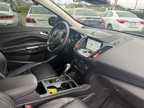 Used 2019 Ford Escape Titanium image 13