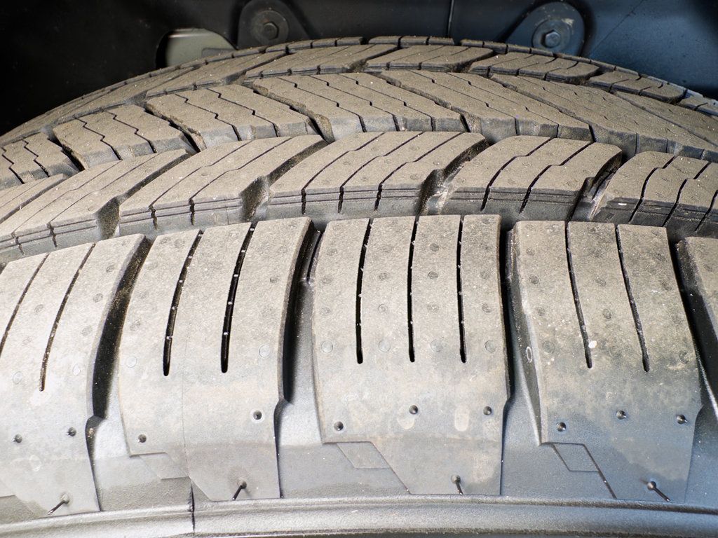 Used 2022 Rivian R1T Adventure AWD/4WD image 38