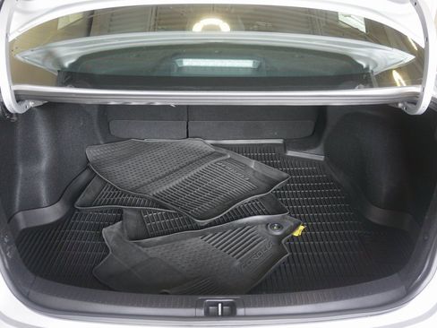 Certified 2023 Toyota Corolla SE image 15