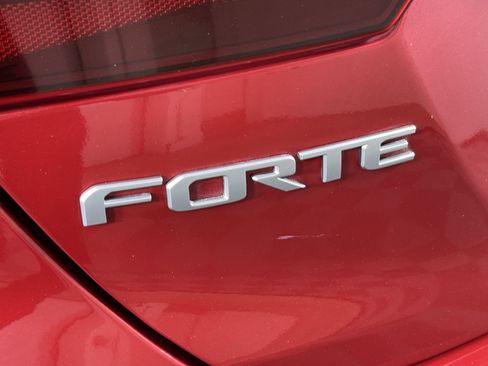Used 2023 Kia Forte LXS FWD image 21