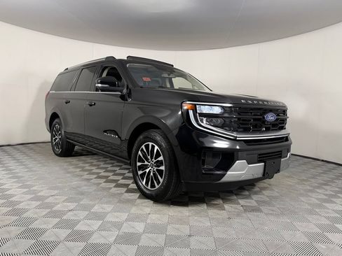 Used 2025 Ford Expedition Max Platinum AWD/4WD image 4